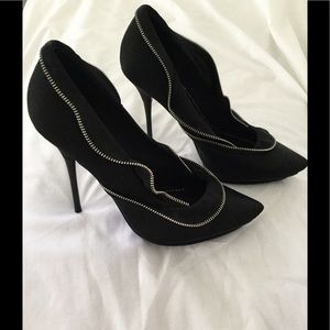 Report Signature pumps
